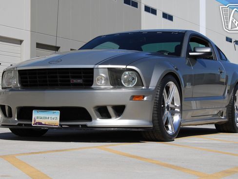 Used 2008 Ford Mustang GT image 2
