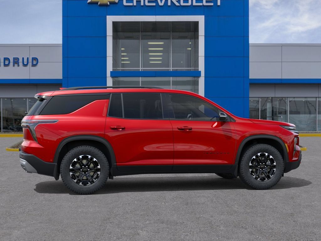 New 2027 Chevrolet Traverse Z71 w/ Driver Confidence Package AWD/4WD image 5
