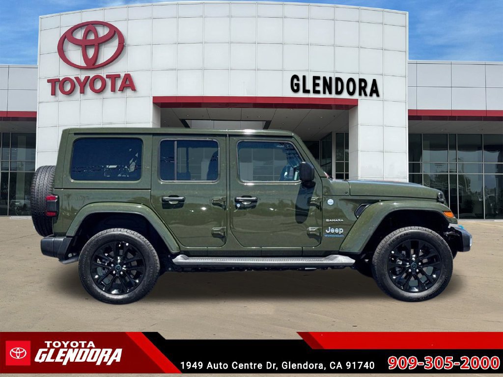 Used 2024 Jeep Wrangler Unlimited Sahara AWD/4WD image 12