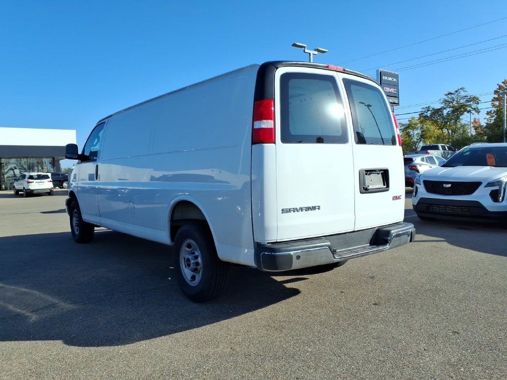 Used 2025 GMC Savana 2500 Extended w/ Driver Convenience Package RWD image 7