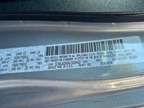 Used 2017 Jeep Wrangler Unlimited Sport image 28