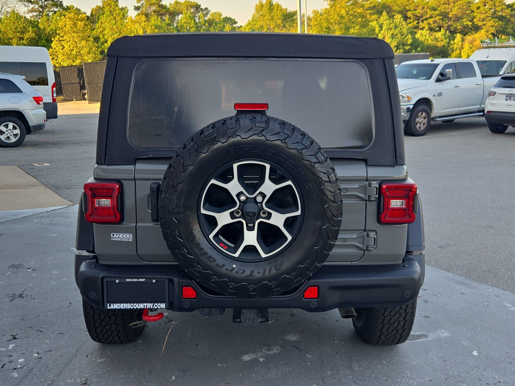 Used 2022 Jeep Wrangler Rubicon w/ Steel Bumper Group AWD/4WD image 6