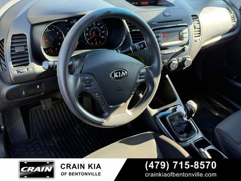 Used 2018 Kia Forte LX image 9