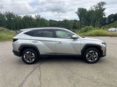 New 2025 Hyundai Tucson SEL image 6