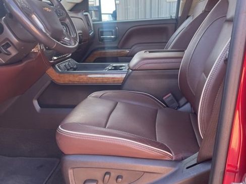 Used 2018 Chevrolet Silverado 2500 High Country w/ Duramax Plus Package image 12