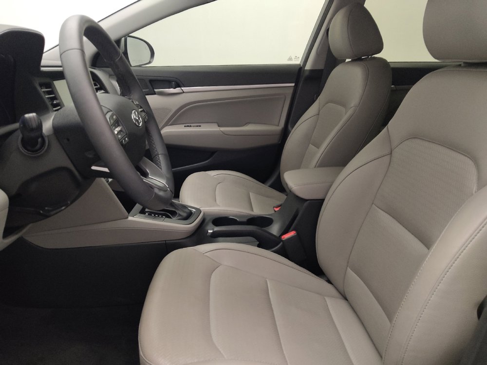 Used 2020 Hyundai Elantra Limited FWD image 17
