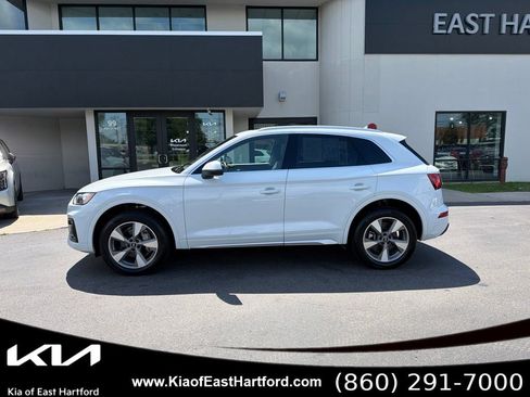 Used 2022 Audi Q5 2.0T Premium AWD/4WD image 2