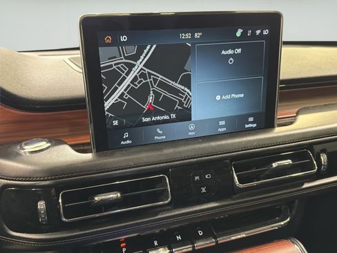 Used 2021 Lincoln Aviator Reserve w/ Equipment Group 210A AWD/4WD image 18