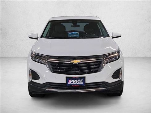 Used 2022 Chevrolet Equinox LT image 2