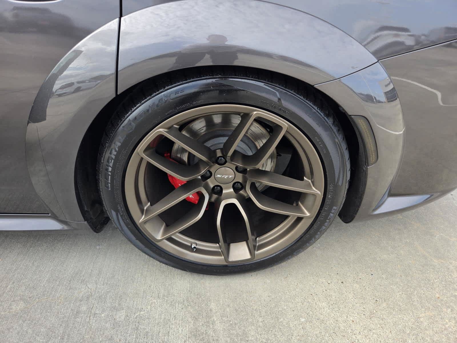Used 2021 Dodge Charger SRT Hellcat w/ Carbon/Suede Interior Package RWD image 26