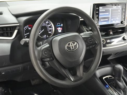 Used 2021 Toyota Corolla LE image 15
