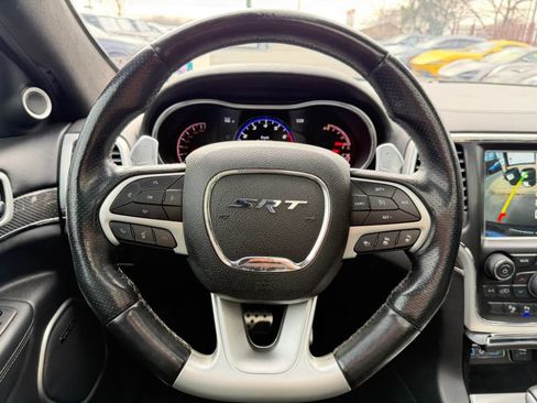 Used 2018 Jeep Grand Cherokee SRT image 21