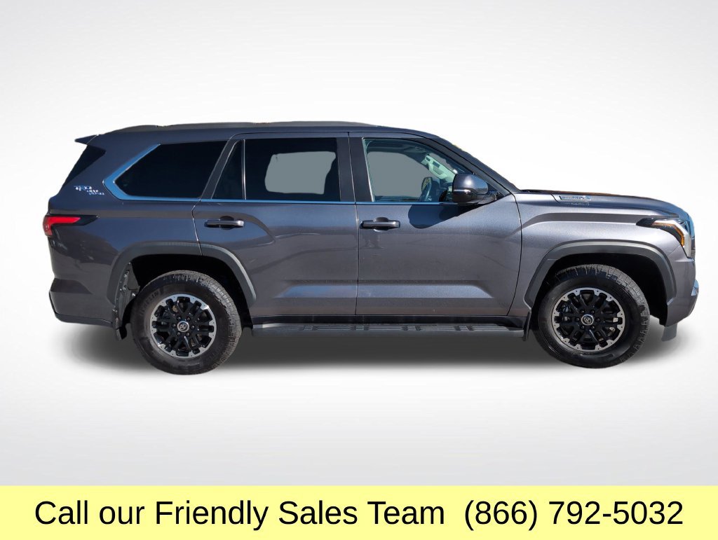 Used 2024 Toyota Sequoia SR5 w/ TRD Off-Road Package AWD/4WD image 7