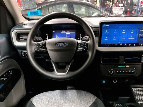 Used 2025 Ford Maverick XLT image 6