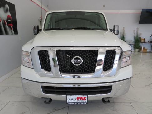 Used 2017 Nissan NV 3500 SV w/ SV Technology Package image 9