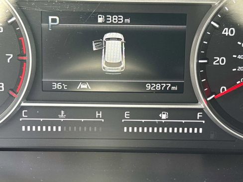 Used 2021 Kia Sorento LX FWD image 37