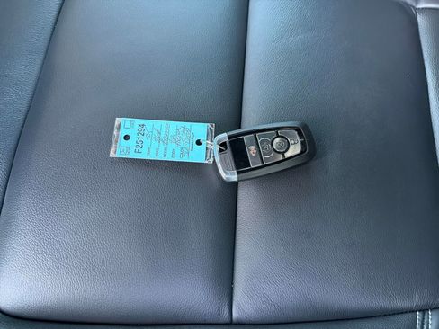 New 2025 Ford Bronco Outer Banks image 28