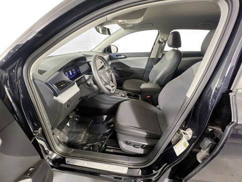 Used 2022 Volkswagen Taos SE image 20