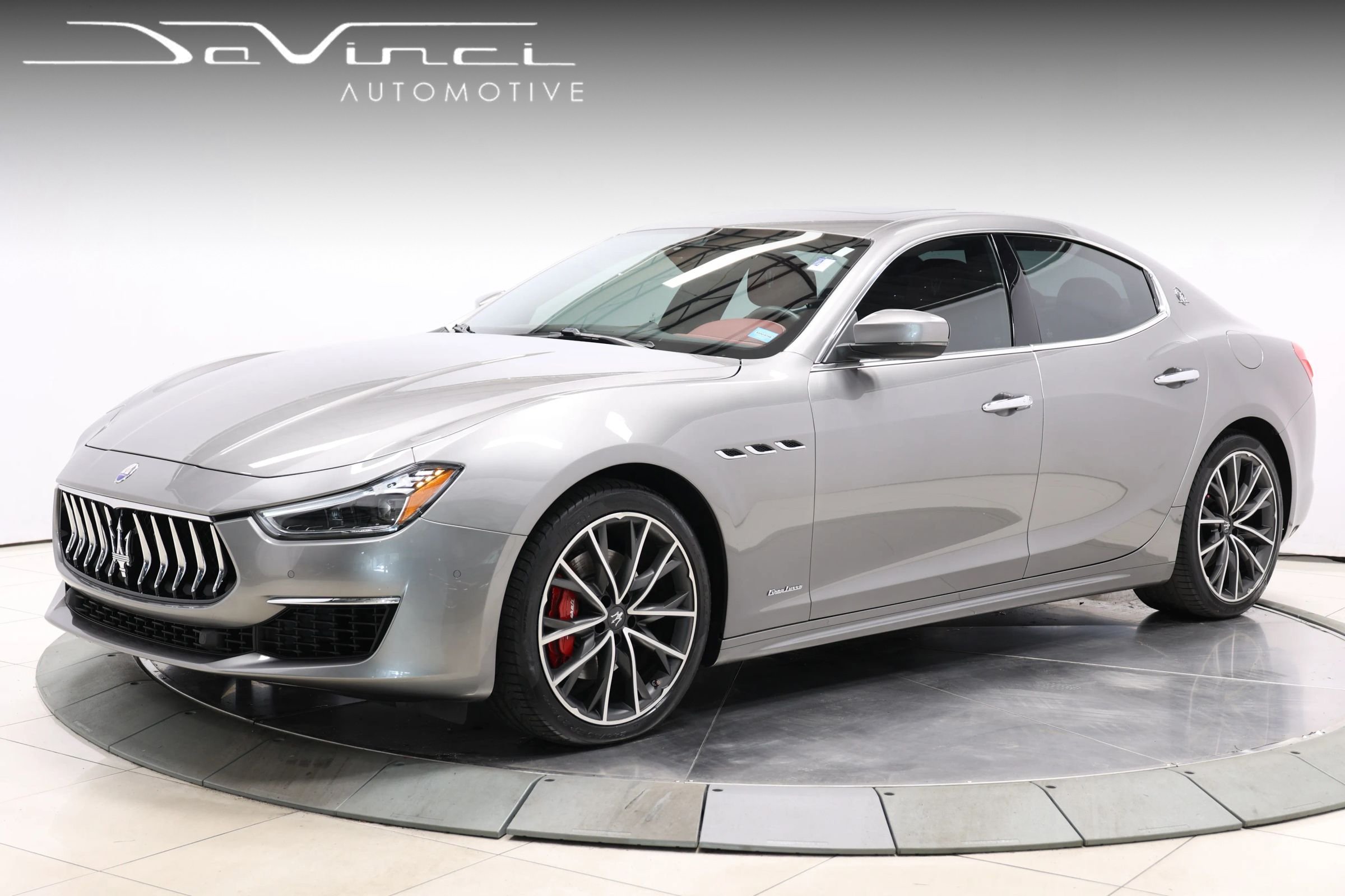 Used 2019 Maserati Ghibli GranLusso RWD image 1