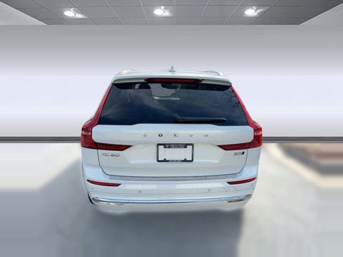 Certified 2023 Volvo XC60 B5 Plus w/ Climate Package image 10