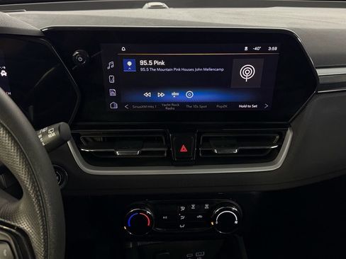 Used 2024 Chevrolet TrailBlazer LT image 15