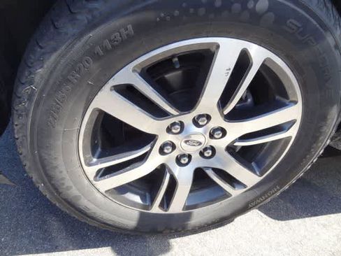 Used 2024 Ford Expedition Limited RWD image 10