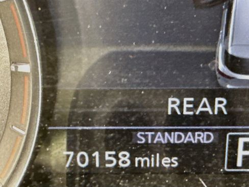Used 2021 INFINITI QX50 Luxe FWD image 16