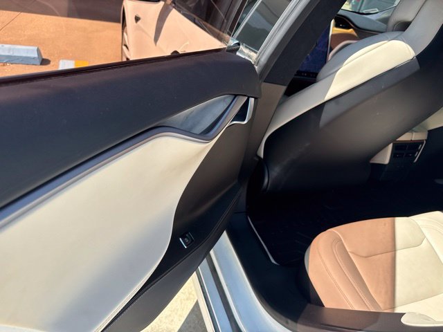 Used 2020 Tesla Model S Long Range AWD/4WD image 24