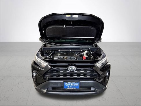 Used 2022 Toyota RAV4 XLE Premium w/ Carpet Mat Package (TMS) image 22