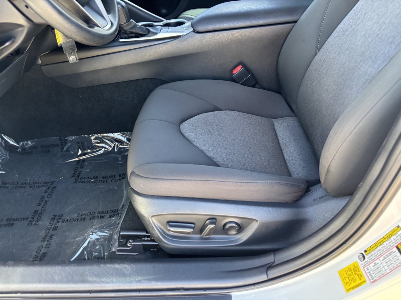Used 2023 Toyota Camry LE FWD image 18