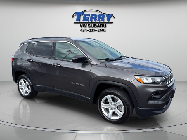 Used 2023 Jeep Compass Latitude AWD/4WD image 1