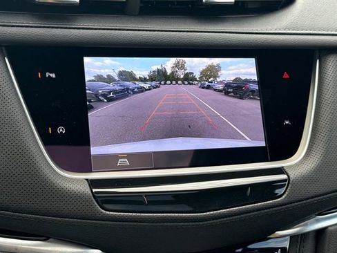 Certified 2025 Cadillac XT6 Luxury image 19