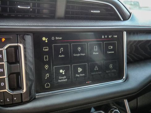 Used 2024 GMC Yukon Denali w/ Advanced Technology Package AWD/4WD image 41