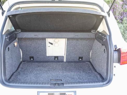 Used 2017 Volkswagen Tiguan S image 24