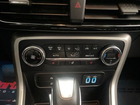 Used 2020 Ford EcoSport Titanium AWD/4WD image 21