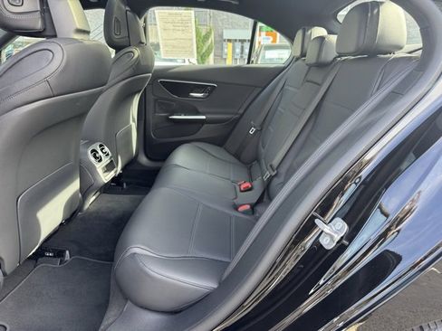 Used 2025 Mercedes-Benz C 300 4MATIC Sedan image 13