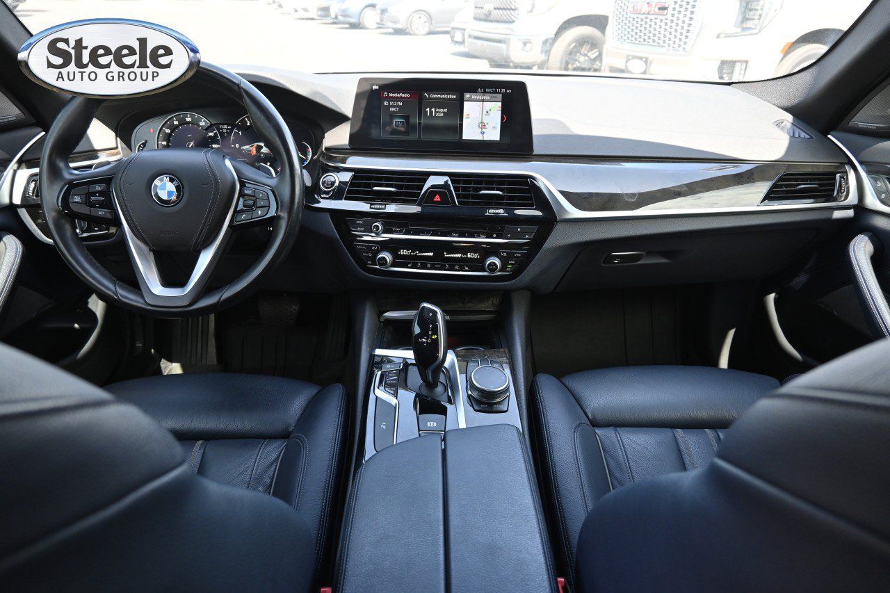 Used 2017 BMW 540i RWD image 7