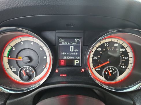 Used 2013 Dodge Durango SXT w/ Blacktop Pkg image 11