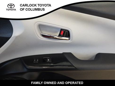 Used 2017 Toyota Prius Prime Advanced FWD image 20