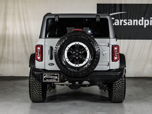 Used 2024 Ford Bronco Badlands image 10