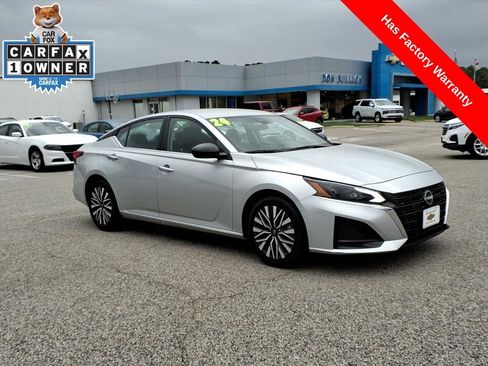 Used 2024 Nissan Altima 2.5 SV image 7