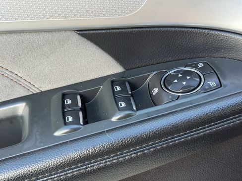 Used 2017 Ford Explorer XLT w/ Equipment Group 202A image 25