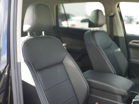 Certified 2023 Volkswagen Atlas SE w/ Panoramic Sunroof Package image 22