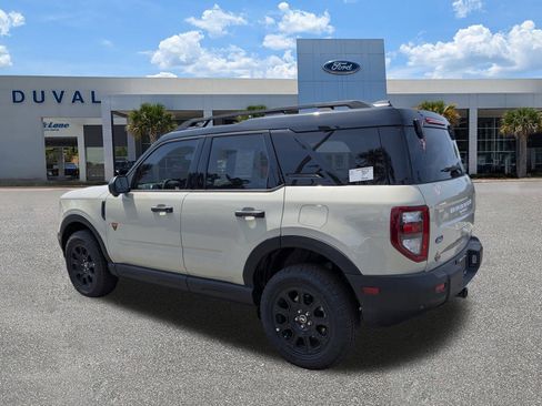 New 2025 Ford Bronco Sport Badlands image 48