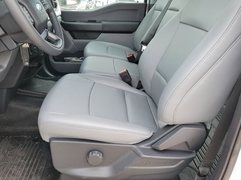 New 2026 Ford F250 XL w/ XL Chrome Package image 6