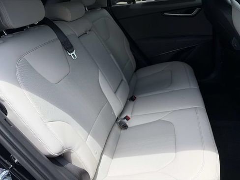 New 2026 Kia Niro EX FWD image 15