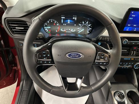 Used 2022 Ford Escape SE w/ Convenience Package image 16