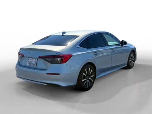 Certified 2022 Honda Civic EX image 5