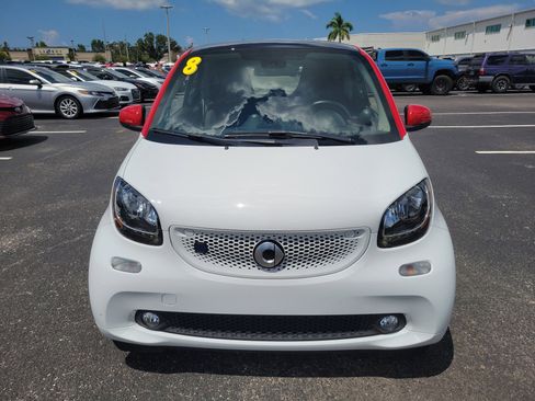 Used 2018 smart fortwo electric drive image 8