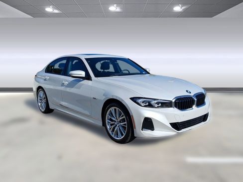 Certified 2023 BMW 330e xDrive 330e xDrive w/ Driving Assistance Package image 5